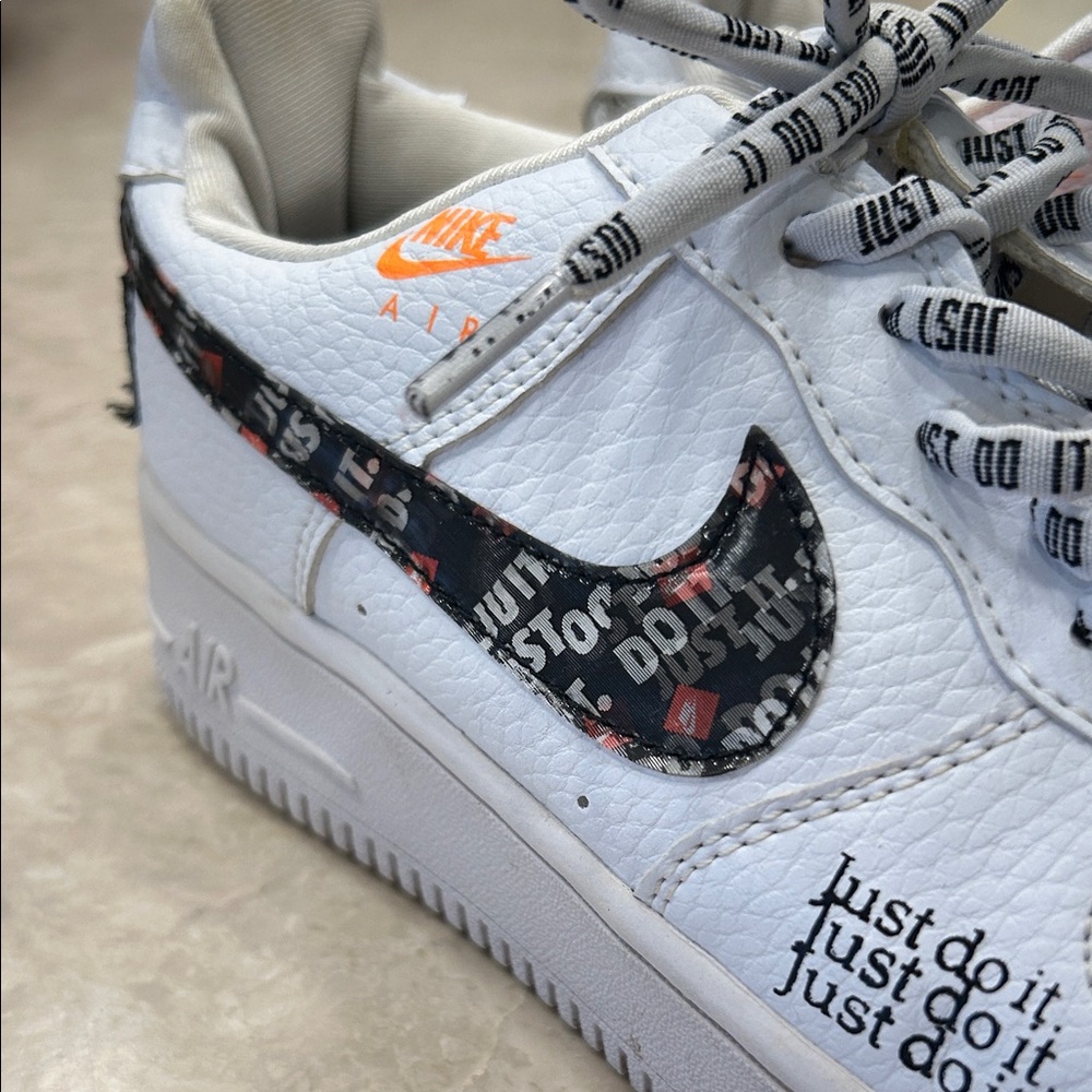 Nike Air White and Orange Patterned Sneakers - Picture 4 of 14
